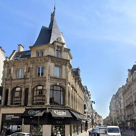 Апартаменты Lux Cathedrale Реймс Экстерьер фото